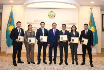 Фотография к новости: Благодарственными письмами от имени Елбасы награждены журналисты