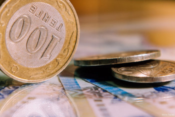 Фотография к новости: Тенге по сравнению с прошлым годом ослаб лишь на 0,1%