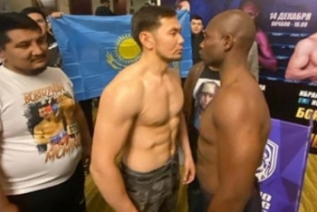Фотография к новости: Казахстанский певец-боксер прошел взвешивание перед боем с африканским нокаутером за чемпионский пояс в Москве