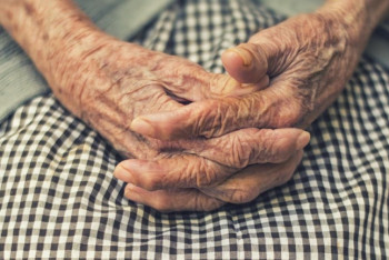 Фотография к новости: 89-летняя женщина заказала стриптизера в дом престарелых в Британии