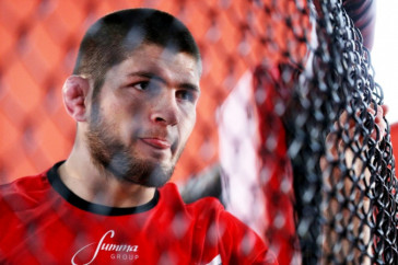 Фотография к новости: Нурмагомедов заявил президенту UFC: Кто будет драться, решаю я