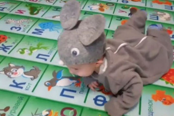 Фотография к новости: Казахстанцев умилила сказка с актерами-младенцами в Павлодаре