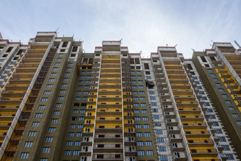 Фотография к новости: Как будут решать проблемы дольщиков, объяснил аким Нур-Султана