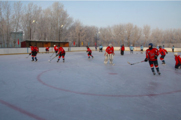 Фотография к новости: Хоккейную площадку открыли в селе Арнасай Акмолинской области