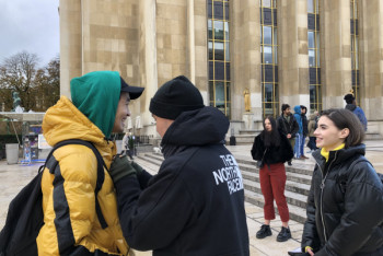 Фотография к новости: ﻿"Не туристы" продолжают свое шествие по городам мира