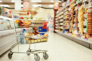 Фотография к новости: Казахстанцы оставили в магазинах и на базарах страны почти 10 триллионов тенге с начала года