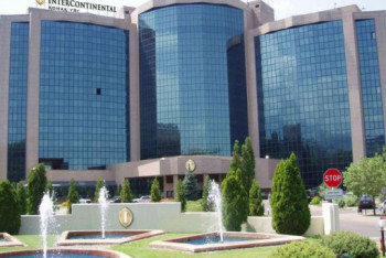 Фотография к новости: Подозреваемому в убийстве дочери британцу продлили арест в Алматы