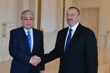 Фотография к новости: Касым-Жомарт Токаев поздравил Ильхама Алиева с днем рождения