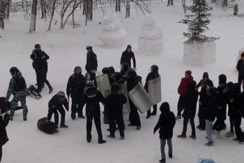 Фотография к новости: Привлекших школьников к "учениям по разгону митинга" полицейских уволят в Татарстане