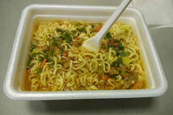 Фотография к новости: ГМО в китайской и корейской лапше быстрого приготовления обнаружил Минздрав