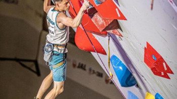 Фотография к новости: Казахстанский скалолаз Ришат Хайбуллин: "Моя задача – выиграть медаль на Олимпиаде в Токио"