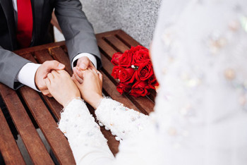 Фотография к новости: Ранние браки запретили в Саудовской Аравии