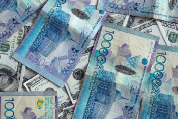 Фотография к новости: Турецкий бизнесмен купил картину за 15 миллионов тенге на балу акима Бакауова