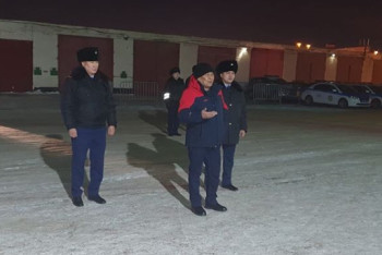 Фотография к новости: Сотрудники полиции Нур-Султана помогли довезти до больницы годовалого ребёнка