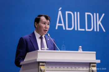 Фотография к новости: О борьбе с коррупцией среди "ненасытных" чиновников и бизнесменов рассказал Шпекбаев