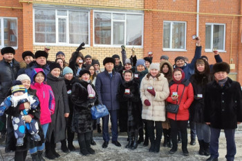 Фотография к новости: Прибывшие в Костанайскую область врачи получают по 1,5 миллиона тенге подъёмных