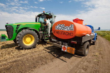 Фотография к новости: Ногаев назвал цены на дизтопливо для весенне-полевых работ