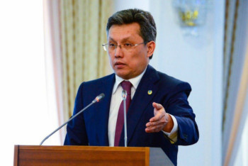 Фотография к новости: Султанов назвал требования для ТРЦ, которые продолжат работу