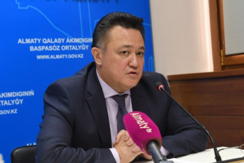 Фотография к новости: Двое последних заболевших коронавирусом алматинцев заразились в Казахстане