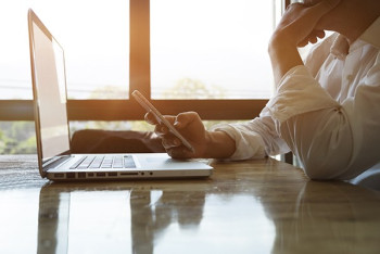 Фотография к новости: Почему в Казахстане низкая скорость интернета, объяснил заместитель Жумагалиева