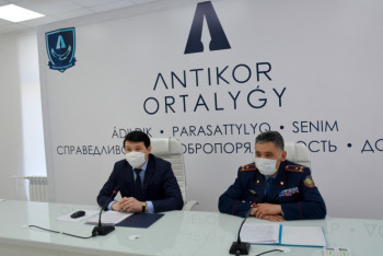 Фотография к новости: За взятку осудили полковника полиции в СКО