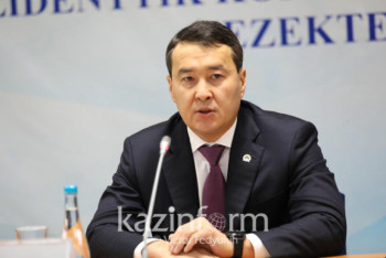 Фотография к новости: Смаилов опроверг слухи о потраченных 13 миллиардах долларов на борьбу с КВИ