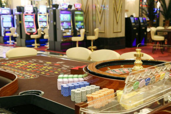 Фотография к новости: Мажилисмены предложили запретить открытие трех новых игорных зон