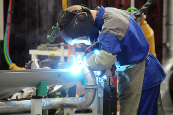 Фотография к новости: Правительством РК приняты новые меры по поддержке обрабатывающей промышленности