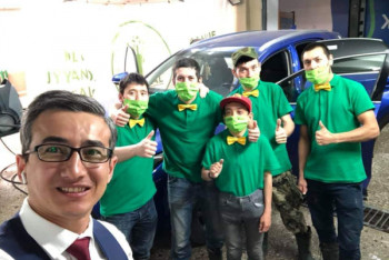 Фотография к новости: Первая социальная автомойка в Нур-Султане. Как она работает?