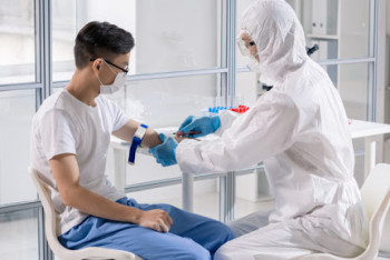 Фотография к новости: Более 500 медработников лечатся в Казахстане от коронавируса