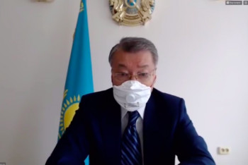 Фотография к новости: "Запасов лекарств в ВКО хватит на месяц" - Даниал Ахметов