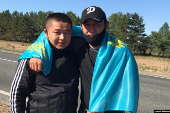 Фотография к новости: Бежавшие из Китая этнические казахи вышли на свободу в ВКО