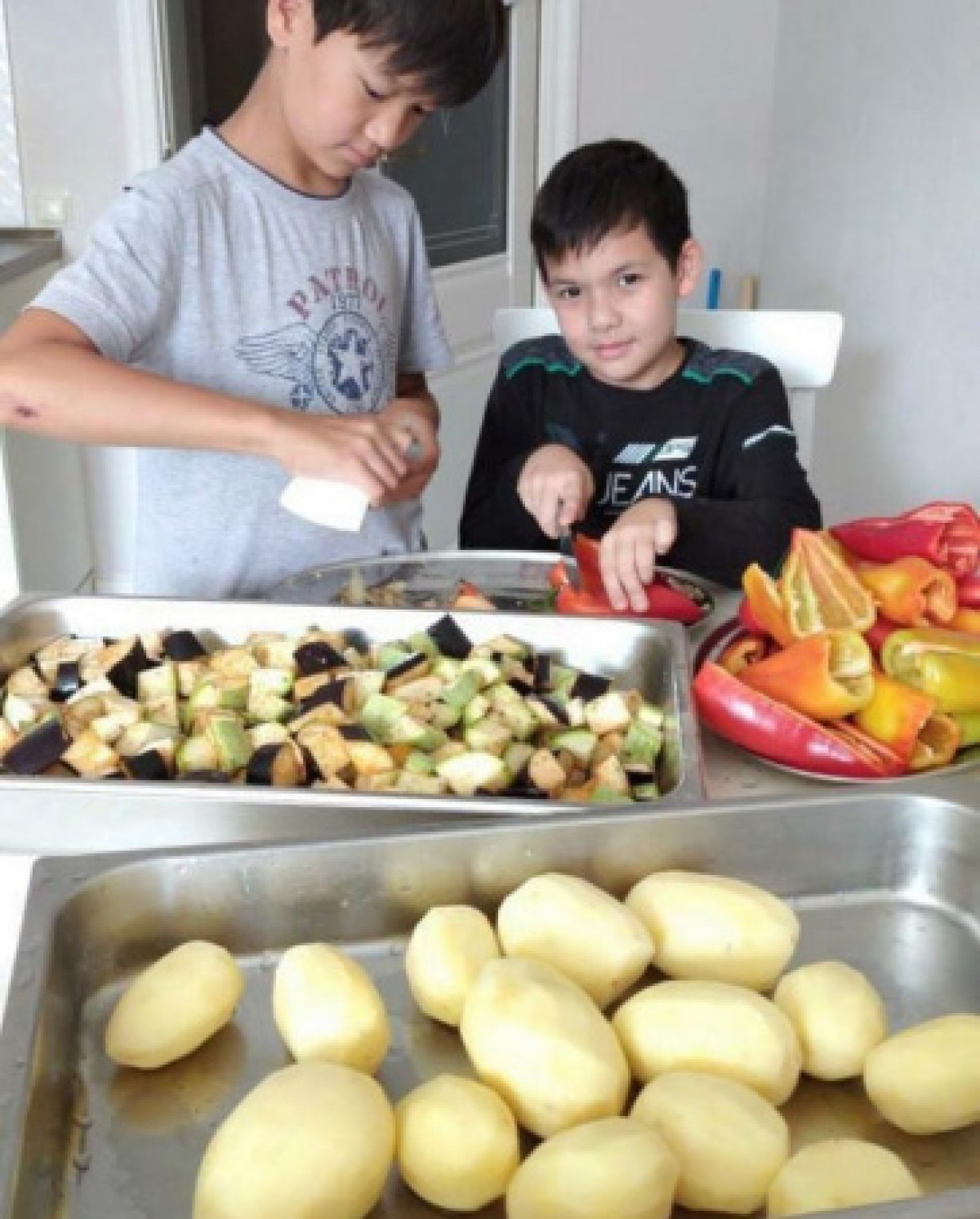  мамы одного из учеников Боты Мангитаевой