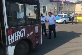 Фотография к новости: За проверку автобусов без маски оштрафовали на 640 000 тенге сотрудника акимата Петропавловска