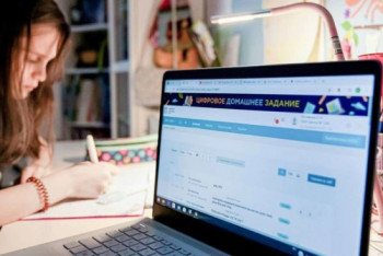 Фотография к новости: МОН просит меценатов помочь обеспечить школьников компьютерами и доступом в Сеть