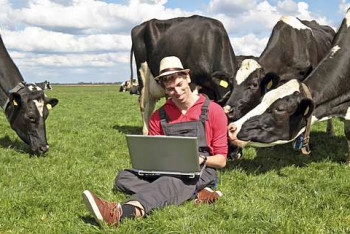 Фотография к новости: В 882 селах нет интернета в Казахстане