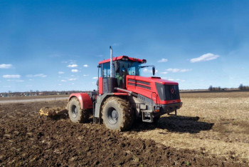 Фотография к новости: Мажилисмены требуют отменить утильсбор на ввозимую сельхозтехнику