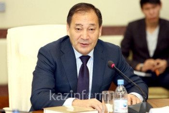 Фотография к новости: Попавшим под сокращение госслужащим выплатят по четыре должностных оклада