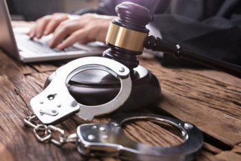 Фотография к новости: В пытках и доведении до самоубийства обвиняют полицейских в Туркестанской области