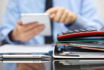 Фотография к новости: Поправку об отсрочке уплаты налога при снятии пенсионных накоплений утвердил Мажилис