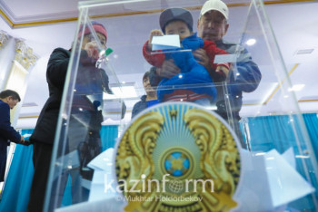 Фотография к новости: ЦИК РК зарегистрировал иностранных наблюдателей на выборы в парламент