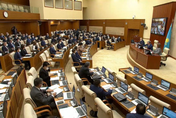 Фотография к новости: В Мажилисе избрали председателей постоянных комитетов﻿