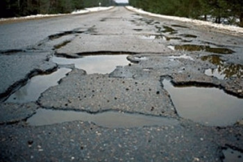 Фотография к новости: За плохие дороги оштрафовали более тысячи чиновников в Казахстане