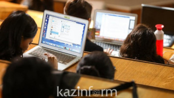 Фотография к новости: МОН будет перечислять стипендии напрямую студентам вузов РК