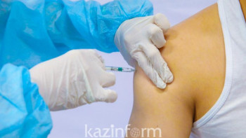 Фотография к новости: Больше ста казахстанцев заразились КВИ после вакцинации