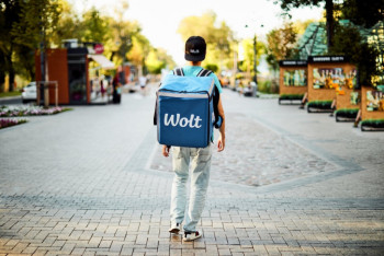 Фотография к новости: Забастовку курьеров Wolt и Chocofood прокомментировали в Минтруда