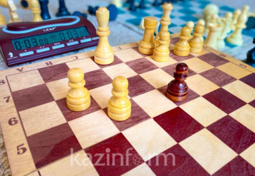 Фотография к новости: Когда шахматы станут популярными в Казахстане
