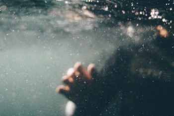 Фотография к новости: Депутат просит принять меры по недопущению гибели детей на водоемах