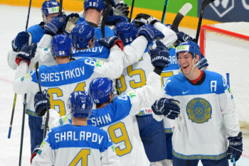 Фотография к новости: Один шаг до исторического успеха. Или чего не хватило казахстанской сборной по хоккею?