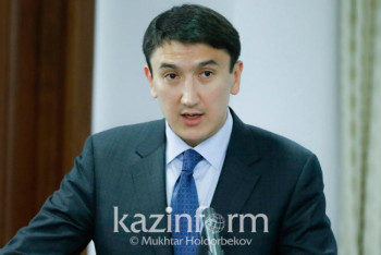 Фотография к новости: Саксаул посадят на осушенном дне Аральского моря